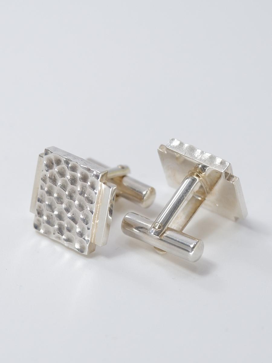 cuffbutA80b